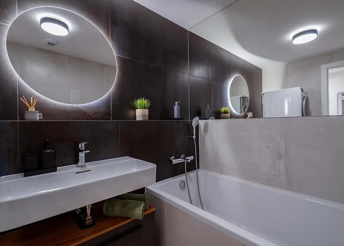 Skyline River & Eurovea Tower 아파트 브라티슬라바