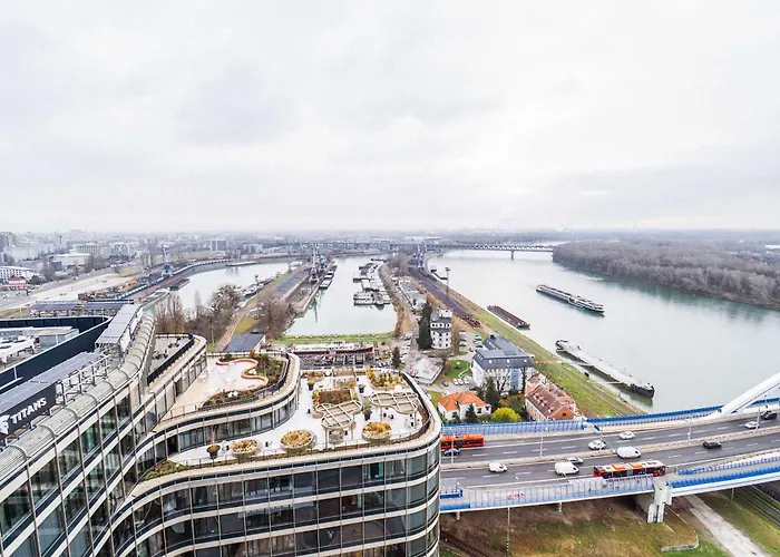 아파트 Skyline River & Eurovea Tower 브라티슬라바