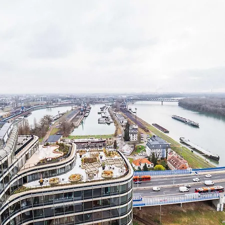 Apartment Skyline River & Eurovea Tower Bratislava